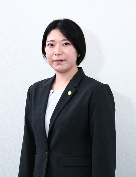比嘉弁護士